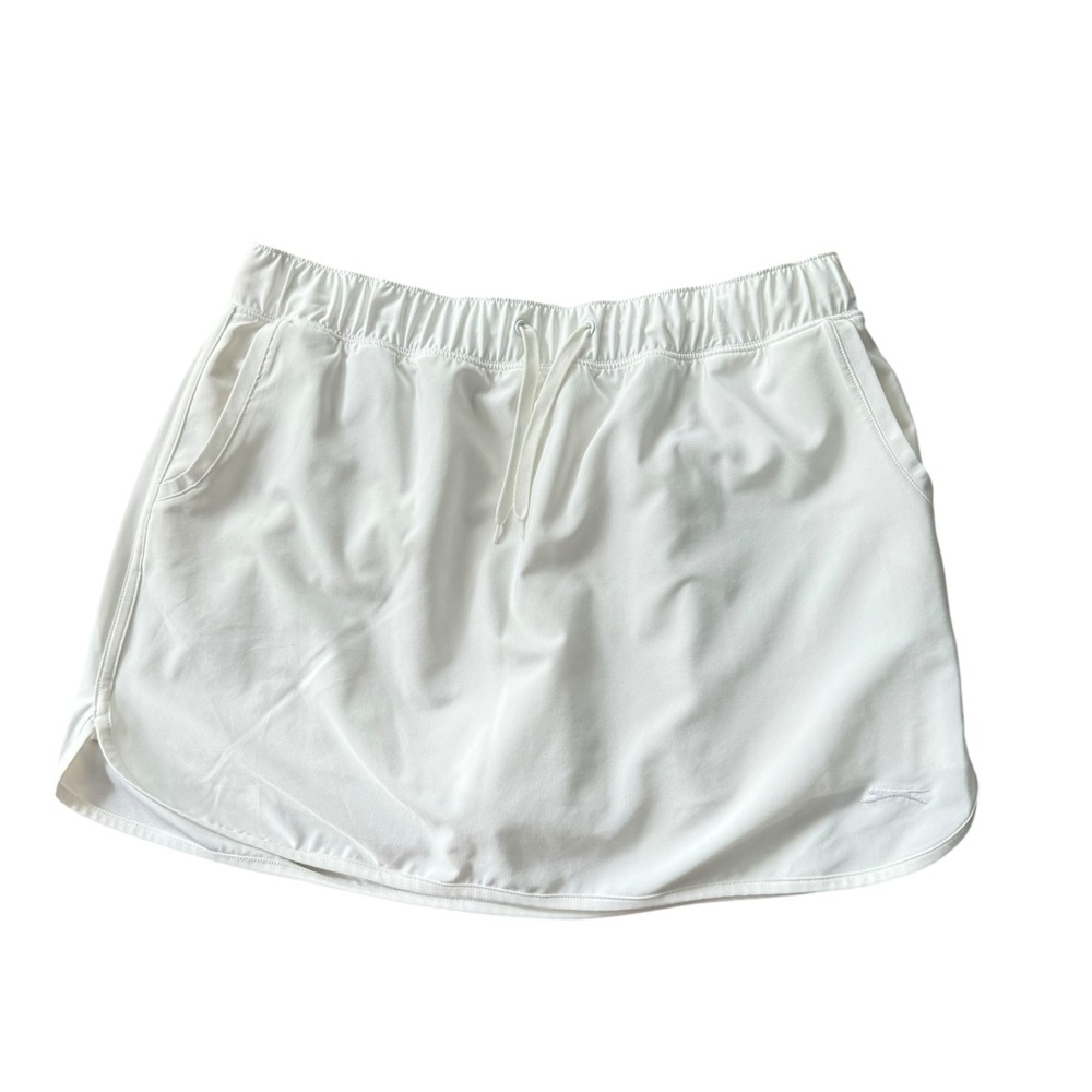 Slazenger White Skort with Elastic Waistband and Curved Hem